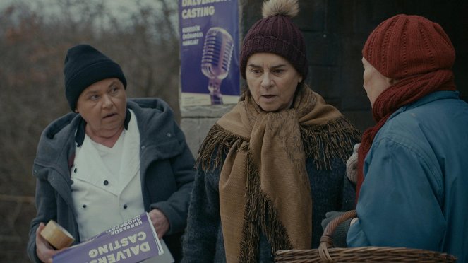 Drága örökösök - Ökörapáti hangja - De la película - Ibolya Csonka, Györgyi Fekete
