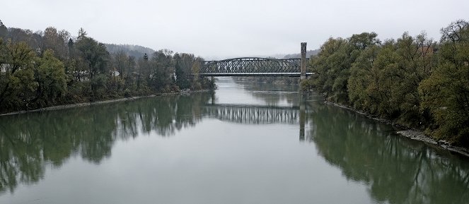 Ein Krimi aus Passau - Die Donau ist tief - De filmagens