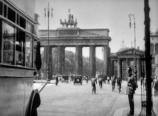 Herbst 1929 – Schatten über Babylon - Z filmu