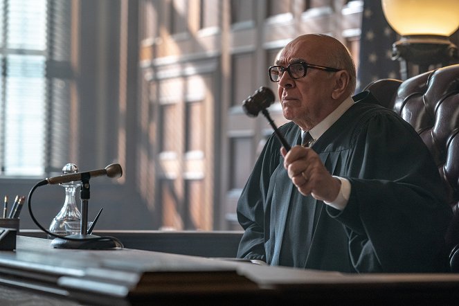 The Trial of the Chicago 7 - Photos - Frank Langella