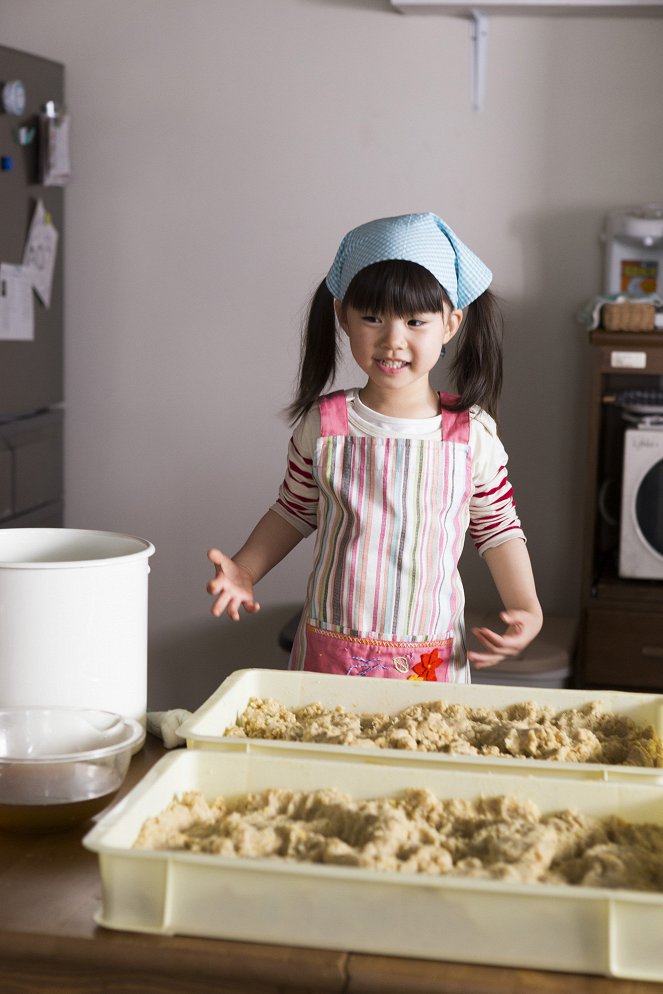 Hana's Miso Soup - Making of