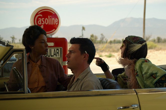 Ratched - Mildred and Edmund - Photos - Sophie Okonedo, Finn Wittrock