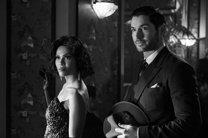 Lucifer - It Never Ends Well for the Chicken - Photos - Lesley-Ann Brandt, Tom Ellis