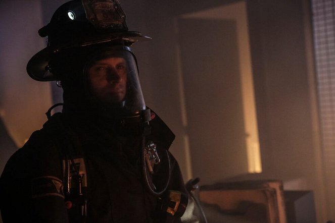 Chicago Fire - Season 1 - Leaders Lead - Photos