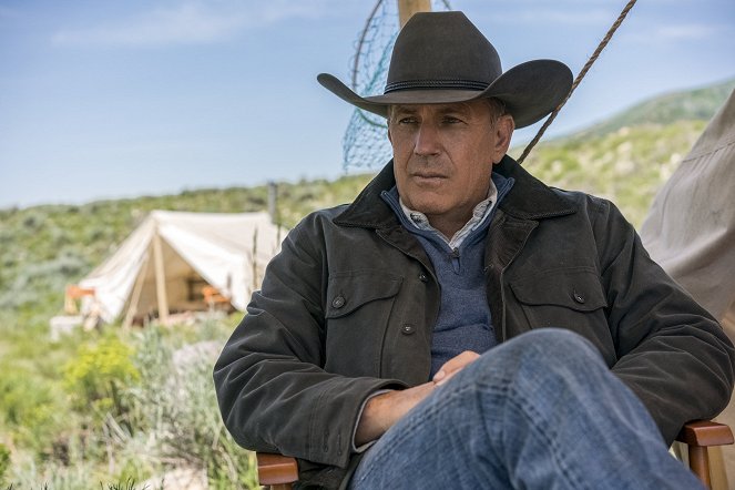 Yellowstone - Season 3 - Freight Trains and Monsters - Photos - Kevin Costner