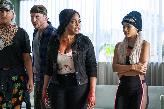Claws - What Is Happening to America - Photos - Kevin Rankin, Niecy Nash, Karrueche Tran