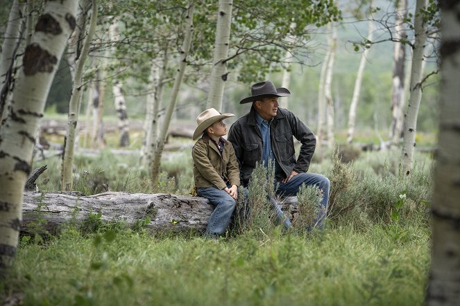 Yellowstone - Una rendición aceptable - De la película - Brecken Merrill, Kevin Costner