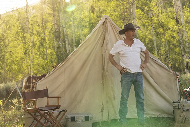 Yellowstone - Season 3 - Zpátky do Kalifornie - Z filmu - Kevin Costner