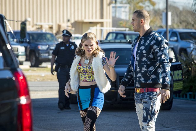 Claws - Season 2 - Shook - Photos - Katherine Reis, Jack Kesy