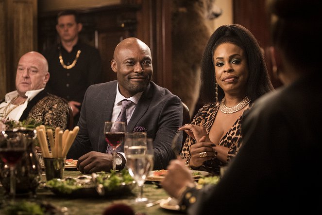 Claws - Russian Navy - Photos - Jimmy Jean-Louis, Niecy Nash
