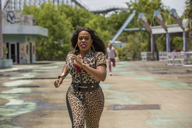 Claws - Avalanche - De la película - Niecy Nash