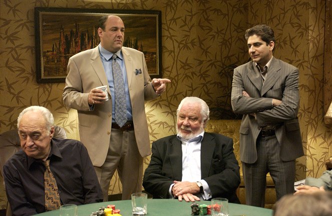 The Sopranos - Season 5 - All Happy Families - Photos - James Gandolfini, Michael Imperioli