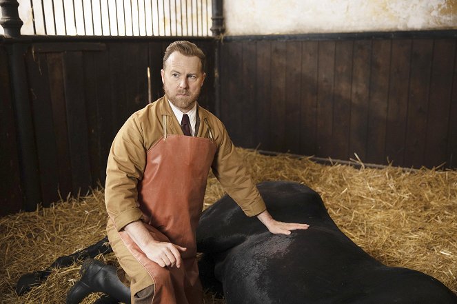 All Creatures Great and Small - Season 1 - Andante - Photos - Samuel West