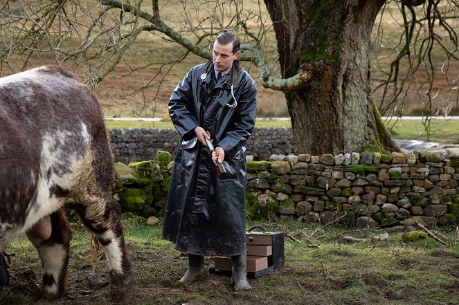 Der Doktor und das liebe Vieh - Season 1 - Strenge Diät - Filmfotos - Nicholas Ralph