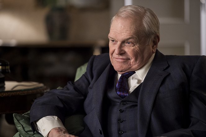 Public Morals - Collection Day - Van film - Brian Dennehy