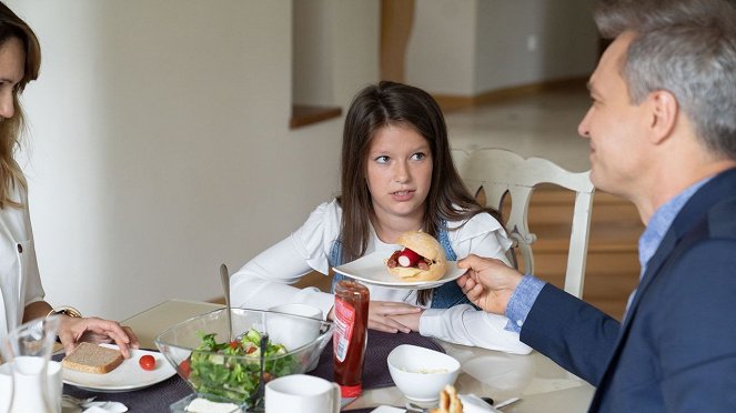 Na dobre i na złe - Nie jesteśmy bogami - Photos - Amelia Czaja, Michał Żebrowski