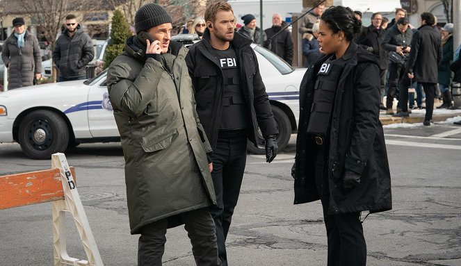 FBI: Most Wanted - Menekülés - Filmfotók - Julian McMahon, Kellan Lutz, Roxy Sternberg