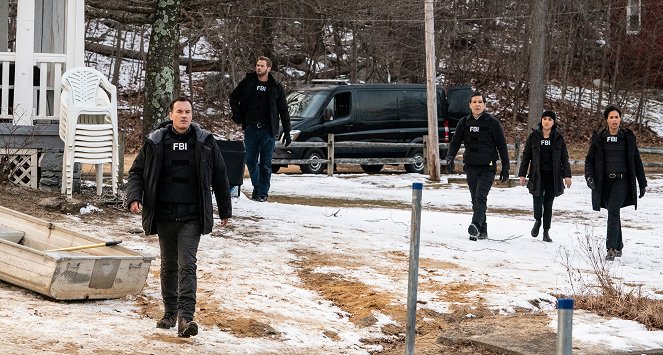 FBI: Most Wanted - Menekülés - Filmfotók - Julian McMahon, Kellan Lutz, Nathaniel Arcand, Keisha Castle-Hughes, Roxy Sternberg