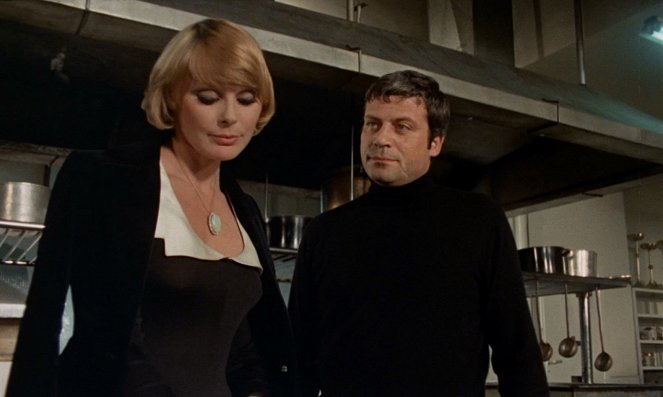 O Último dos Dez - Do filme - Elke Sommer, Oliver Reed