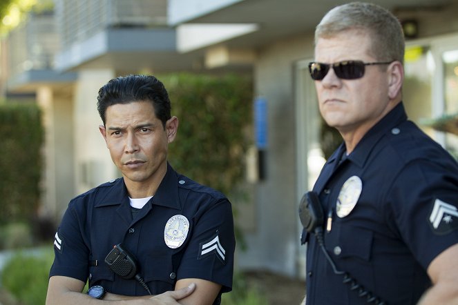 Policajti z L. A. - Under the Big Top - Z filmu