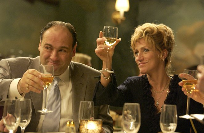 Rodzina Soprano - Season 5 - Irregular Around the Margins - Z filmu - James Gandolfini, Edie Falco