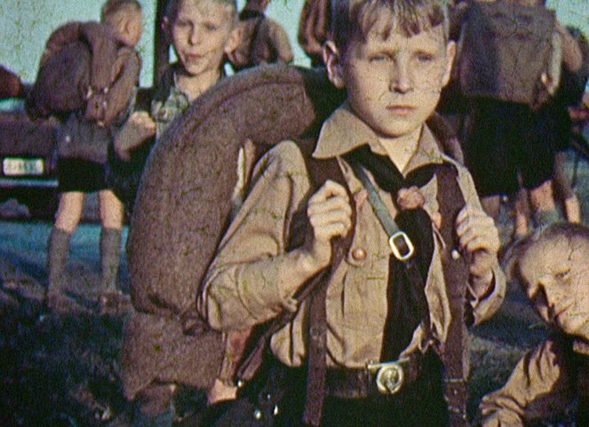 Lost Home Movies of Nazi Germany - Van film