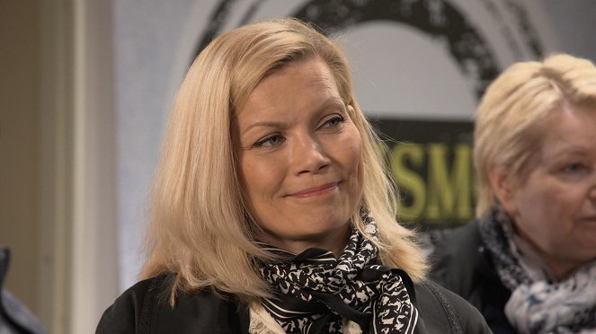 Ullalla on asiaa - Politiikasta, sukupolvikokemuksista ja superfoodista - Van film - Anne Wahlström
