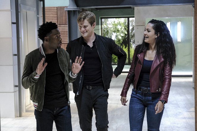 MacGyver - Season 4 - Red Cell + Quantum + Cold + Committed - Z filmu - Justin Hires, Lucas Till, Tristin Mays