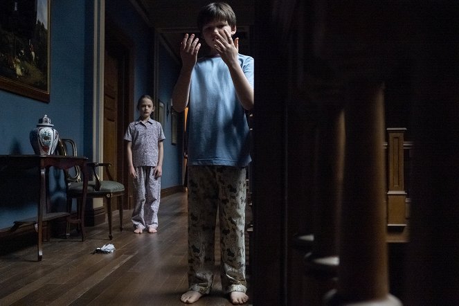 The Haunting - The Haunting of Bly Manor - Film - Amelie Bea Smith, Benjamin Evan Ainsworth