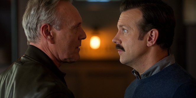 Ted Lasso - Solidarité masculine - Film - Anthony Head, Jason Sudeikis
