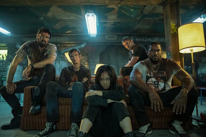 The Boys - Over the Hill with the Swords of a Thousand Men - Z filmu - Karl Urban, Jack Quaid, Karen Fukuhara, Tomer Capone, Laz Alonso