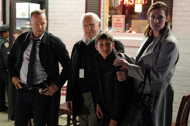 Blue Bloods - Crime Scene New York - Friends in High Places - Photos