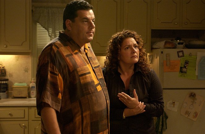The Sopranos - Season 5 - Cold Cuts - Photos - Steve Schirripa, Aida Turturro