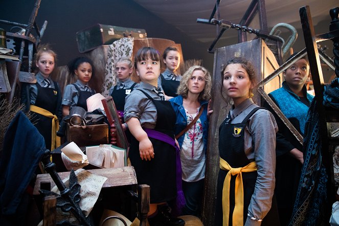 The Worst Witch - The Witching Hour: Part 2 - Photos - Nicola Stephenson, Dagny Rollins