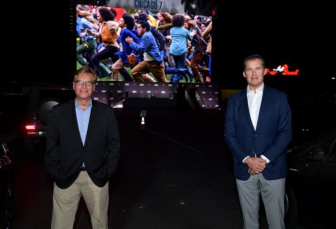 Les Sept de Chicago - Événements - Netflix’s "The Trial of the Chicago 7" Los Angeles Drive In Event at the Rose Bowl on October 13, 2020 in Pasadena, California