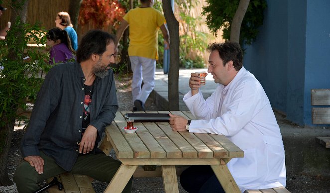 Everybody Lies - Season 2 - Babasının Oğlu - Photos