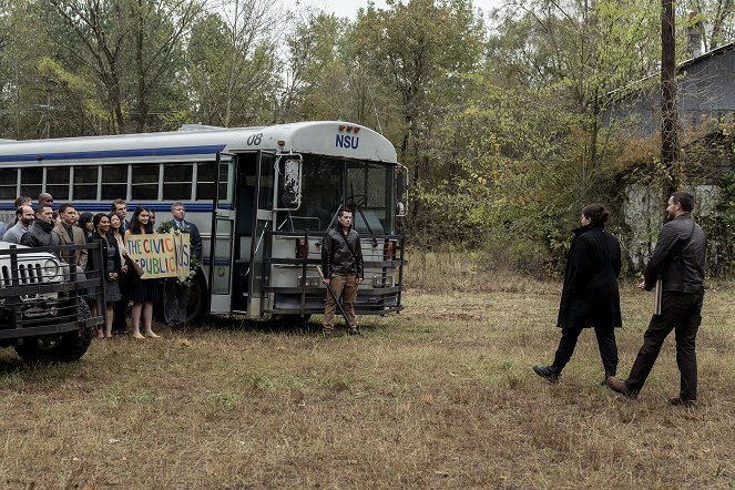 The Walking Dead: World Beyond - Brave - Van film