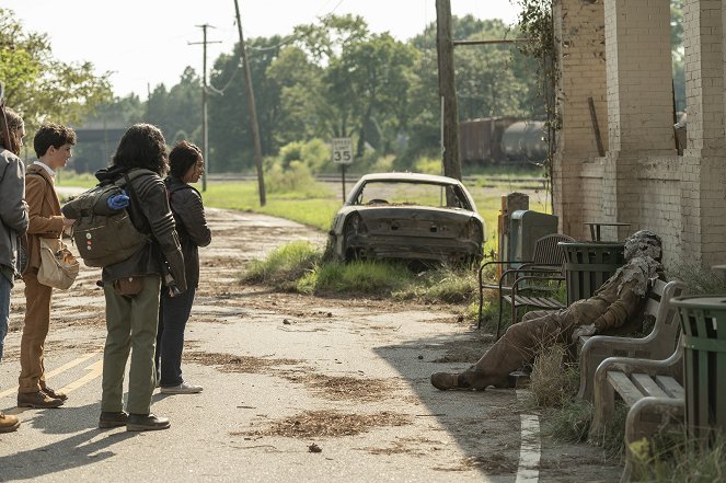 The Walking Dead: World Beyond - The Blaze of Gory - Van film