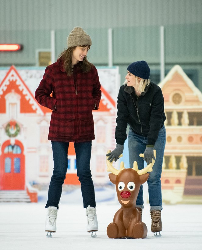 Happiest Season - Kuvat elokuvasta - Mackenzie Davis, Kristen Stewart