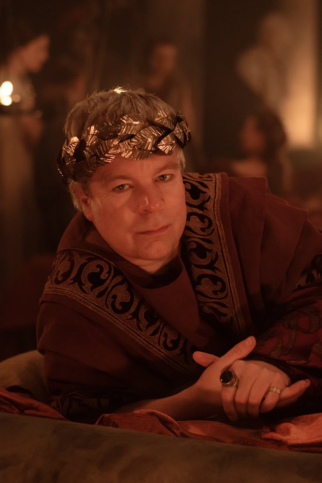 Britannia - Série 2 - Epizoda 1 - Promo - Steve Pemberton