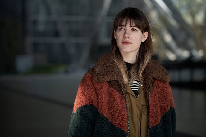 War of the Worlds - Season 1 - Episode 8 - Photos - Daisy Edgar-Jones