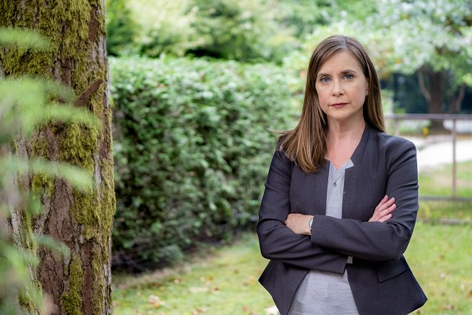 Hailey Dean Mystery: Dating Is Murder - Promoción - Kellie Martin