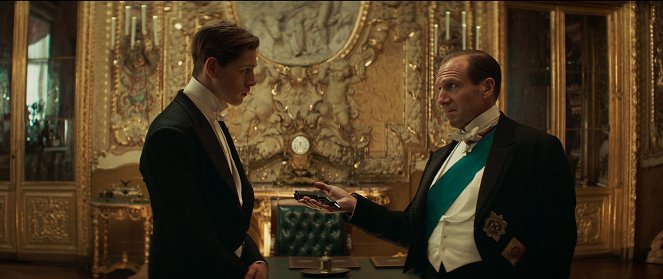 The King's Man: O Início - Do filme - Harris Dickinson, Ralph Fiennes