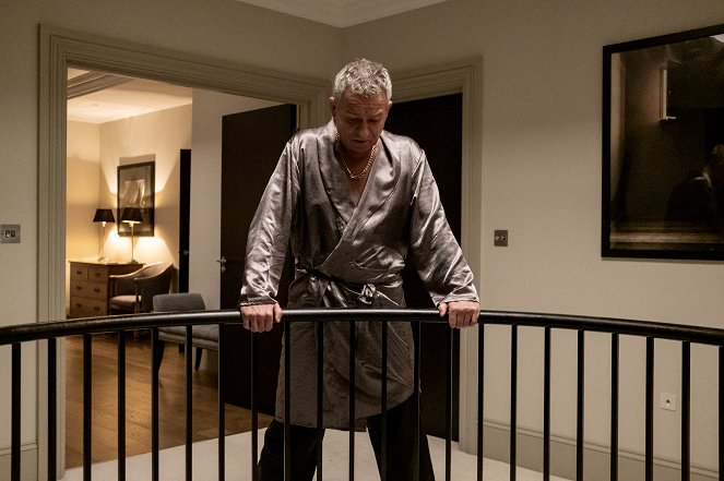 Two Weeks to Live - Episode 1 - Photos - Sean Pertwee