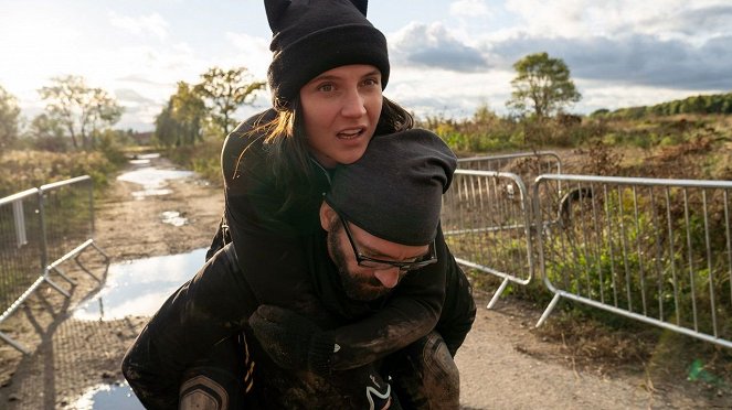 Na dobre i na złe - Poza zasięgiem - Z filmu - Magdalena Celmer, Piotr Głowacki