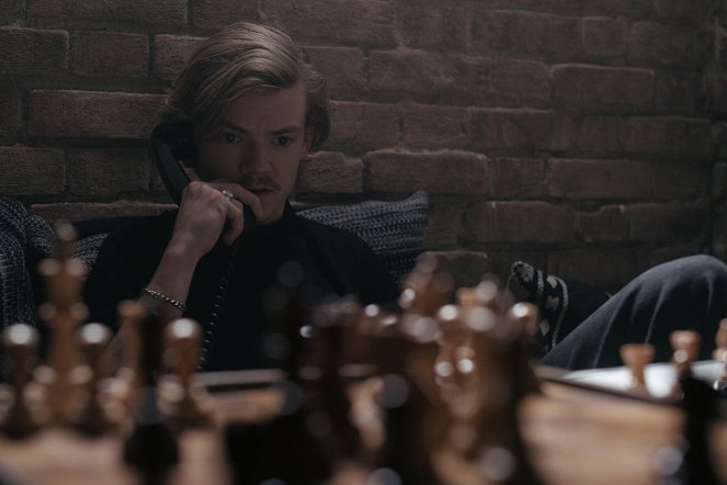 The Queen's Gambit - End Game - Photos - Thomas Brodie-Sangster