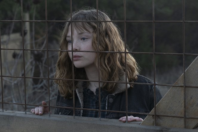 Fear the Walking Dead - Welcome to the Club - Photos - Zoe Margaret Colletti