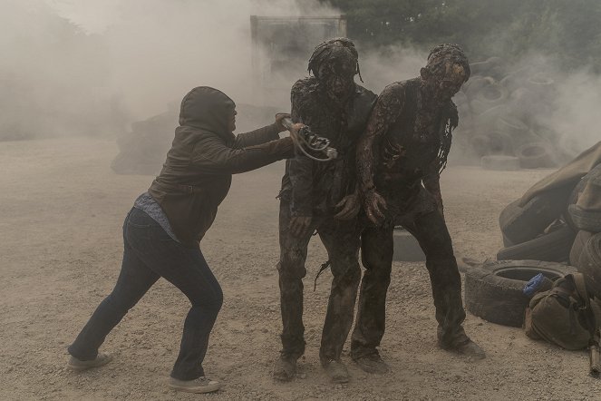 The Walking Dead: World Beyond - Der Tiger und das Lamm - Filmfotos