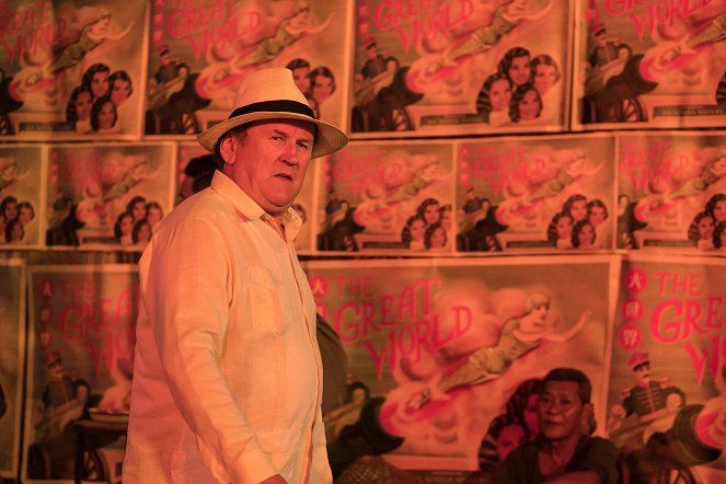 The Singapore Grip - Singapore for Beginners - Photos - Colm Meaney