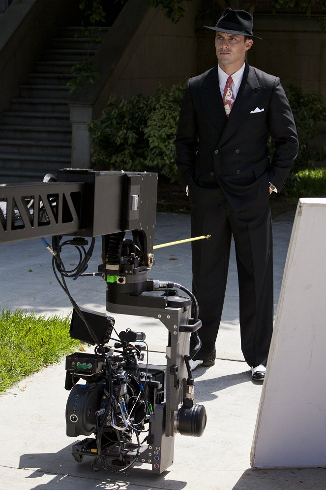 Mob City - A Guy Walks Into a Bar - Tournage - Milo Ventimiglia